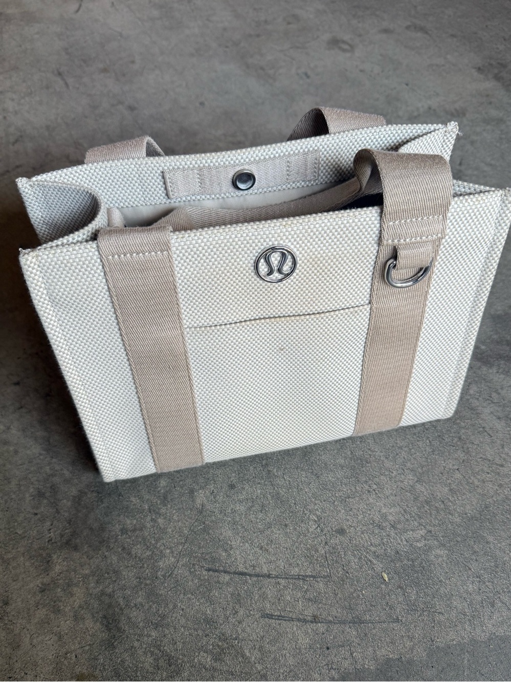 Lululemon - Two Tone 4.5L Small Canvas Tote Organizer in Light Beige & Taupe